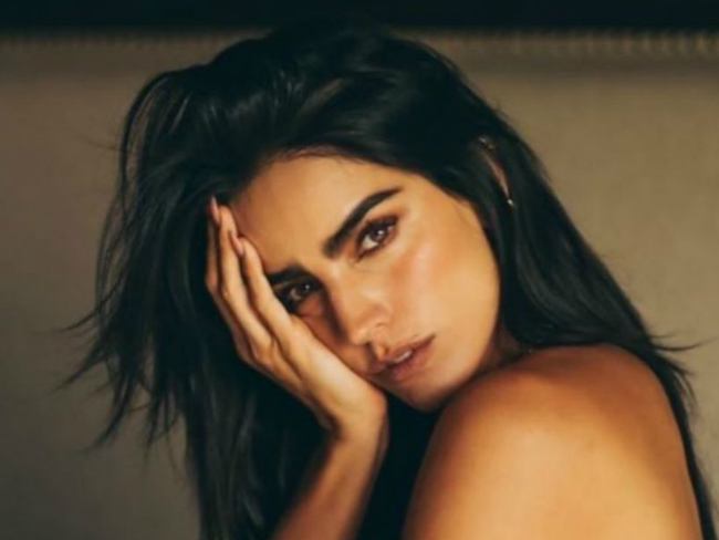 Bárbara De Regil presume su figura sin sostén