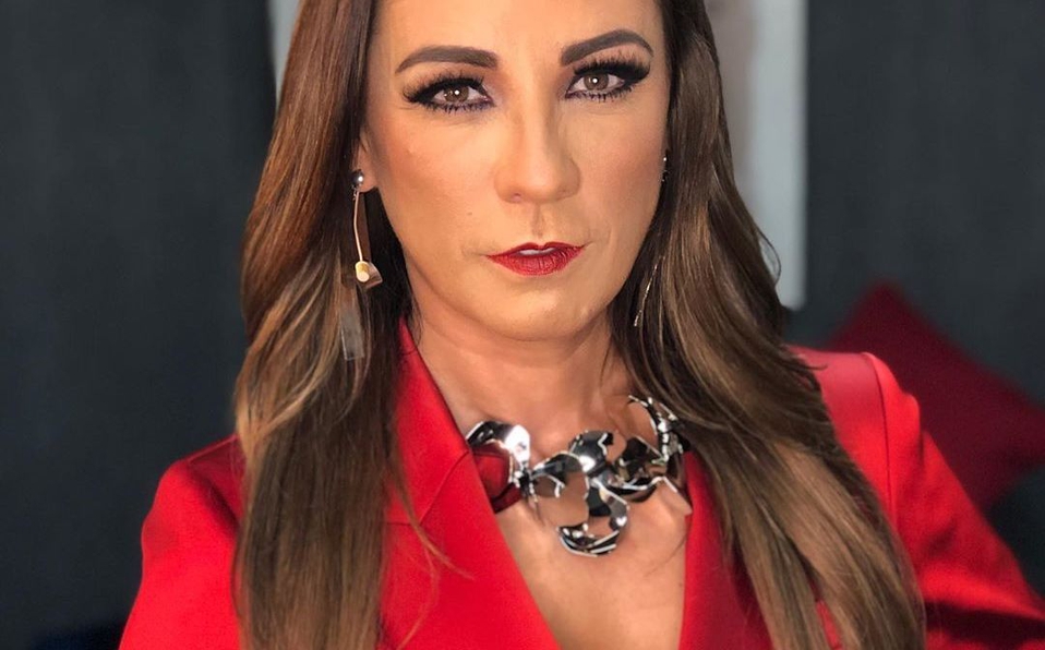 Ella Es Regina La Hermosa Sobrina De Consuelo Duval
