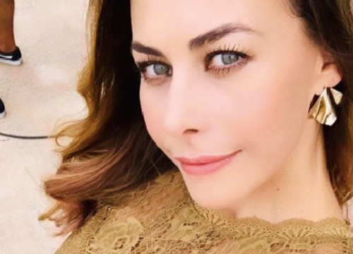 Vanessa Guzmán luce sus ejercitadas piernas