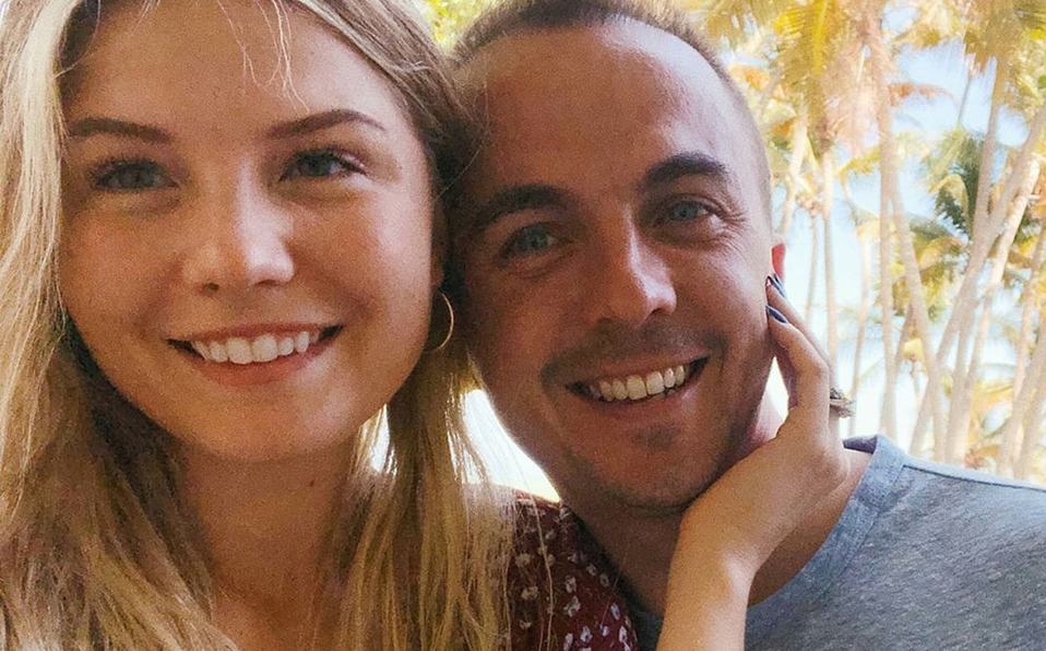 Frankie Muñiz de 'Malcolm, el de en medio' espera a su primer bebéFama