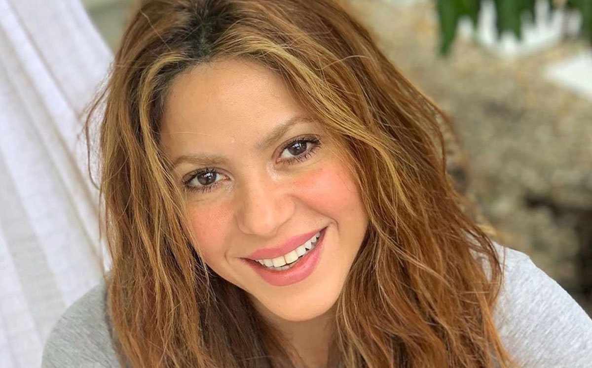 Shakira luce como sirena en su primera portada de Vogue - Fama