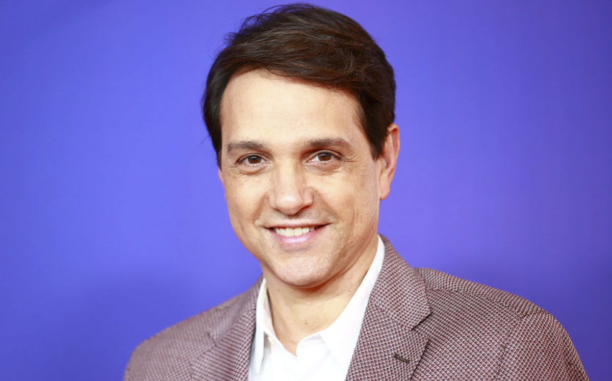 Ralph Macchio. Quien es su hija - Fama, image size:1200x747
