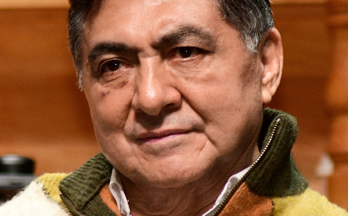 Carlos Bonavides regresa al hospital; tiene una sonda que lo asiste Fama