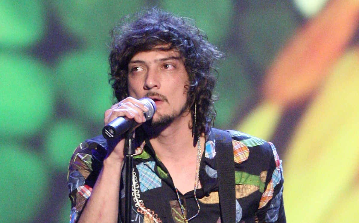 León Larregui de joven lucía muy diferente