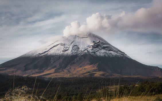 Qué significa el nombre Popocatépetl
