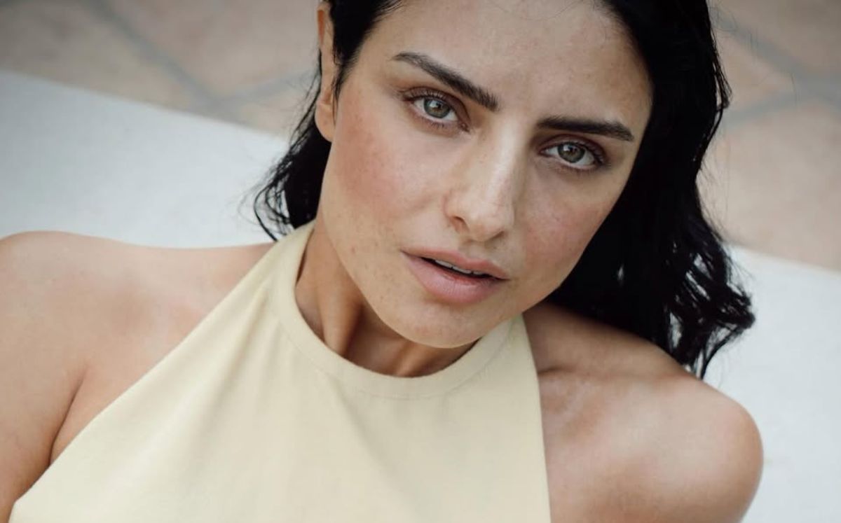 Aislinn Derbez es tachada de “exhibicionista” en Premios Platino 2025Fama
