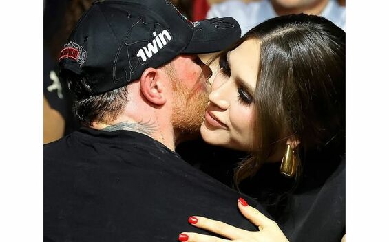 Filtran video de Fernanda Gómez consolando a Canelo tras derrota