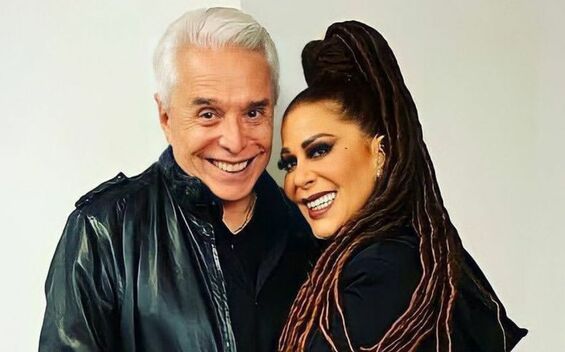 Enrique Guzmán habría humillado a Alejandra Guzmán en el escenario