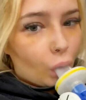 Muere influencer tras grabar video inhalando gas de la risa