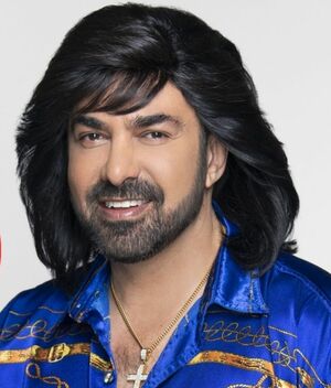 Ariel Miramontes preocupa tras aparecer con extraño comportamiento