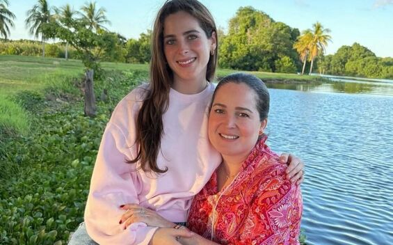 Ella es Vanessa Fernández, mamá de Fátima Bosch, Miss México 2025