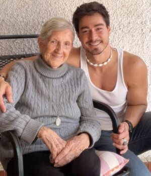 Manuel Masalva anuncia la muerte de su abuela con emotiva foto (Instagram)