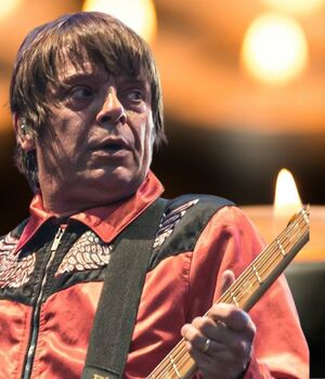 Gary ‘Mani’ Mounfield, murió a dos años después de la muerte de su esposa (Instagram)