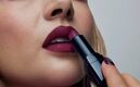 Los mejores labiales para labios resecos: glossy, mate e hidratante (Avon)