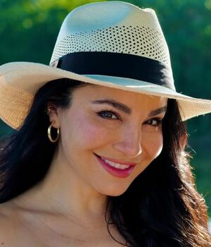 Martha Higareda reaparece tras dar a luz y genera preocupación