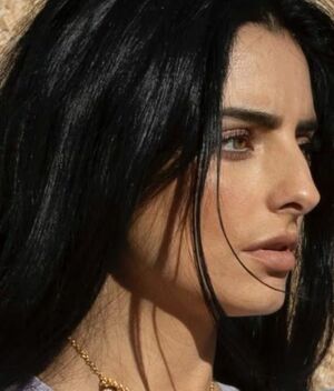 Aislinn Derbez comparte dolorosas fotos del funeral de su madre (Instagram)