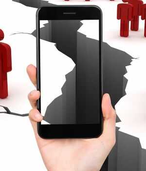 Activa fácil la alerta sísmica en celular iPhone o Android (Canva Premium)