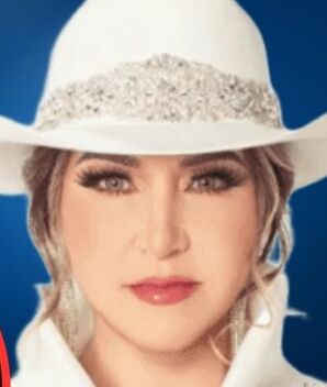 Alicia Villarreal reaparece con impactante cambio físico