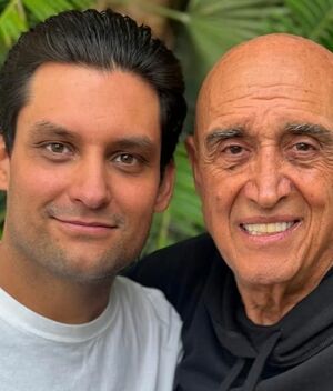 Hijo de Pedro Torres asistió al funeral, pero terminó desatando críticas (Instagram)