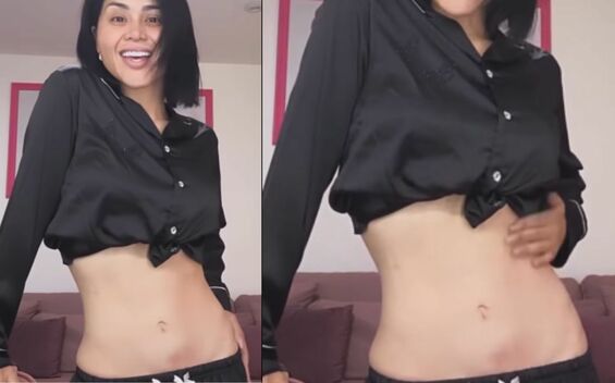 Gomita preocupa tras aparecer con un ‘bulto’ en el abdomen