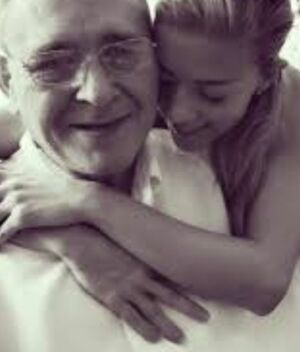 Fernanda Castillo se viste de luto tras la muerte de su padre (Instagram)