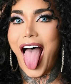 Paolita Suárez confiesa sus deseos de tener los ojos color azul (Instagram)