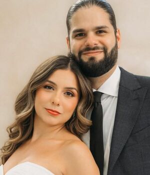 Farid Diek y Jessica Fernández celebran su boda por la iglesia