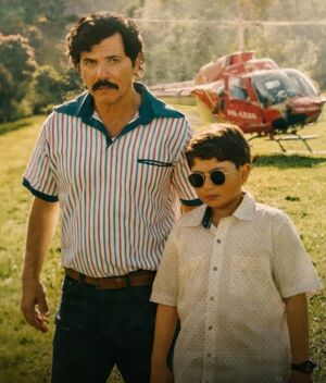 'Dear Killer Nannies: Criado por Sicarios' es la nueva serie inspirada en Juan Pablo Escobar (Foto: Disney Plus)