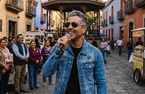 ¿Crisis económica? Omar Chaparro reaparece cantando en Coyoacán (IA)