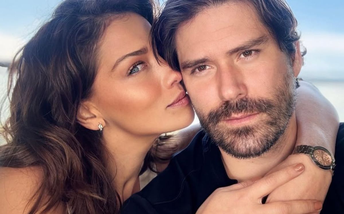 Carolina Miranda y Juan Felipe Samper celebraron su compromiso en Polanco, CDMX (Foto: Instagram)