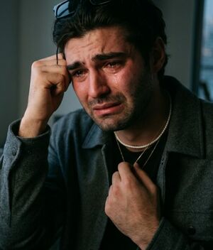 Emilio Antun ofrece disculpa pública tras 'funa' en redes sociales (Foto: Gemini IA)