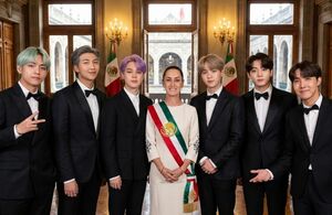 BTS en el Zócalo: Horario del saludo en Palacio Nacional (IA)