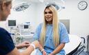 Wendy Guevara se operará en Tailandia: ¿Qué se hará? (Foto: Gemini IA)