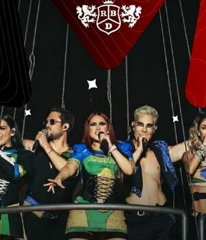 Integrante de RBD revela padecer dura enfermedad causada por estrés