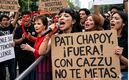 Fans de Cazzu insultan a Pati Chapoy ante micrófonos de Ventaneando (Gemini IA)