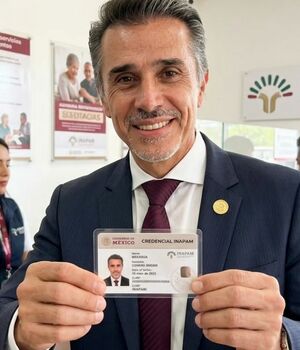 Sergio Mayer cumple 60 años y adelanta que pedirá apoyos de gobierno (IA)