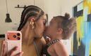 Muere hija de famosa influencer tras caer en una alberca
