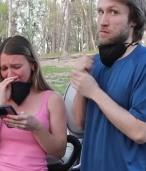 ¿Por qué Jesse Ridgway y su pareja decidieron interrumpir su embarazo? (Foto: Instagram)