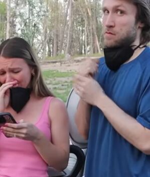 ¿Por qué Jesse Ridgway y su pareja decidieron interrumpir su embarazo? (Foto: Instagram)