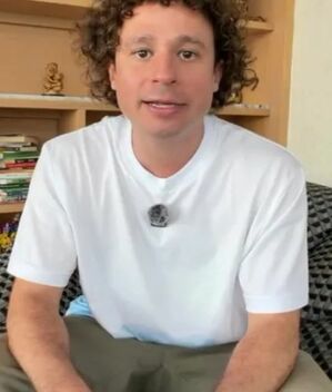 Luisito Comunica responde a la polémica por el reparto de utilidades (Foto: Instagram)