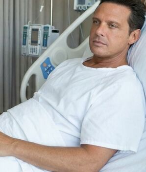Luis Miguel habría sido operado del corazón en Nueva York (Foto: Gemini IA)