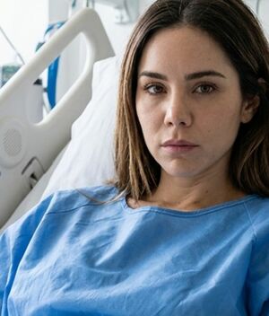 Camila Sodi es hospitalizada y operada para extraerle el útero (IA)