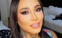 Karina Torres sufre caída antes de subirse al escenario (Foto: Instagram)