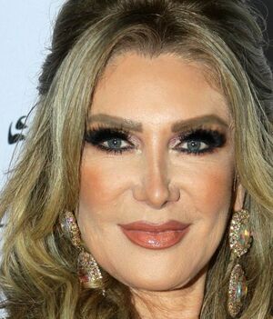 Felicia Mercado es exhibida por pedir extensiones gratis (Foto: Mezcalent)