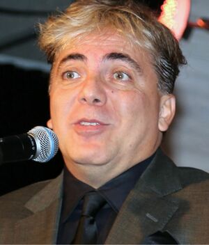 Cristian Castro termina la preparatoria a los 51 años (Mezcalent)