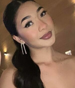 Novia de Abelito sufre ataque de perro; es hospitalizada de emergencia