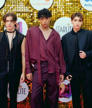 Santos Bravos: así fue su look en los Premios Juventud 2026