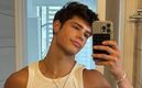 Muere actor a los 22 años; fue hallado sin vida en una alberca