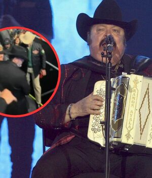 Ramón Ayala interrumpe su concierto y desalojan la Plaza de Toros