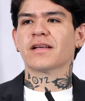 Junior H desmiente ser portador de VIH: "Estoy bien gracias a Dios" (Foto: Mezcalent)